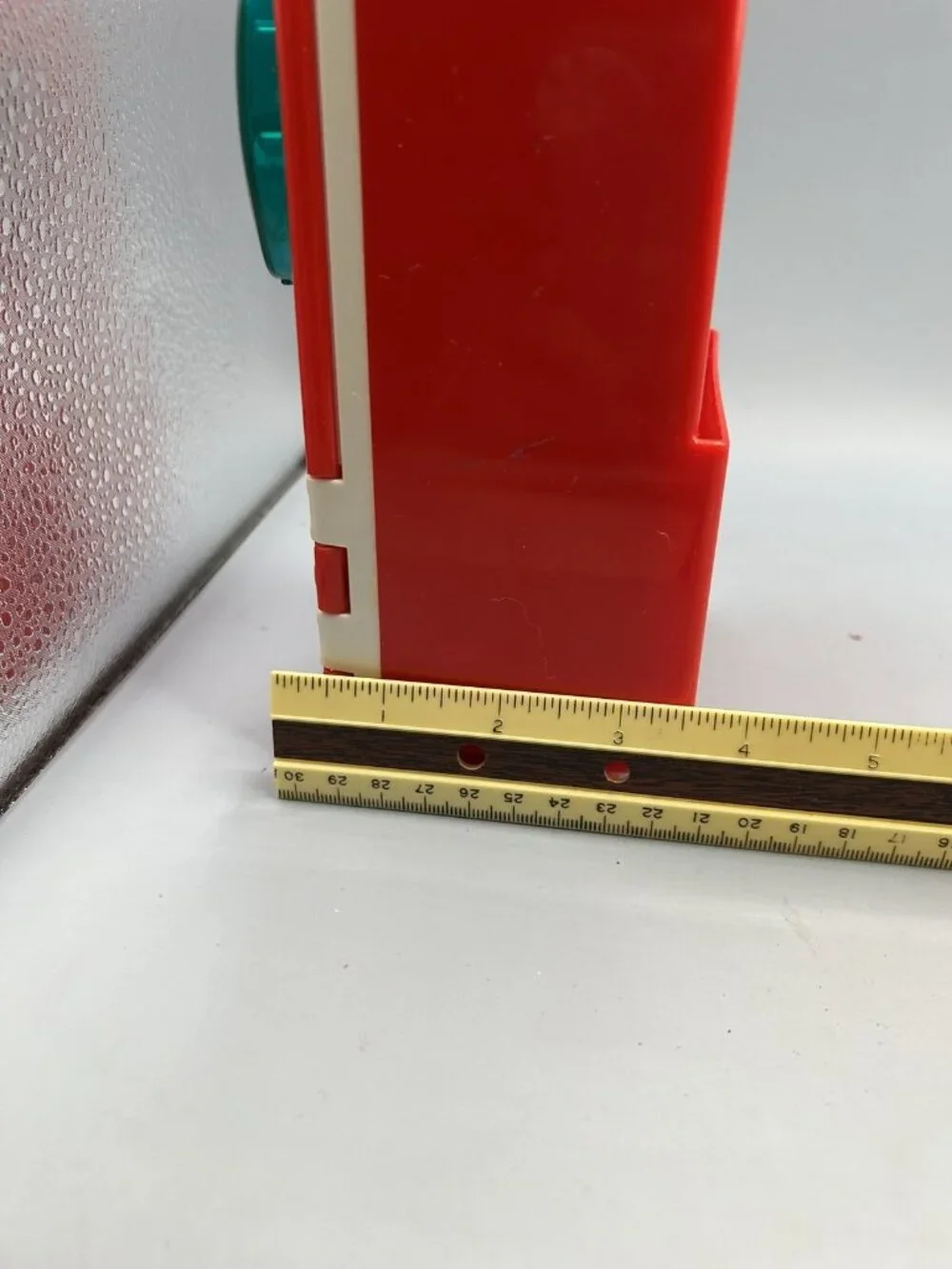 Play-Doh Red Refrigerator Press And Mold Toy Hasbro 2004